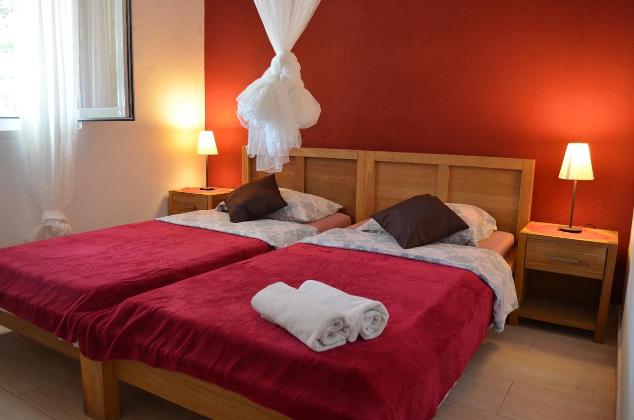 Poseidon Holiday Guesthouse Žirje المظهر الخارجي الصورة